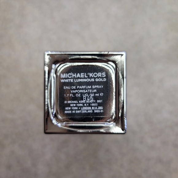 Michael Kors White Luminous Gold - Picture 3 of 4